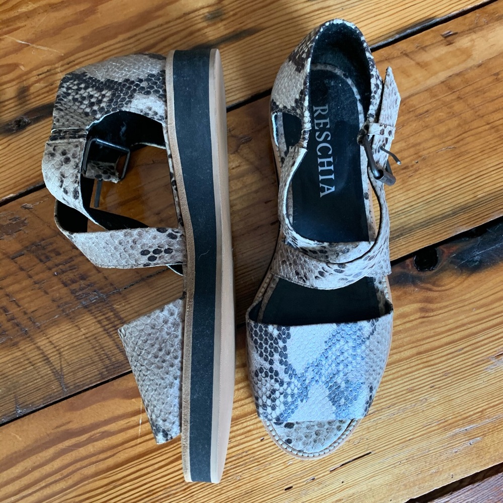 Reschia Sandals